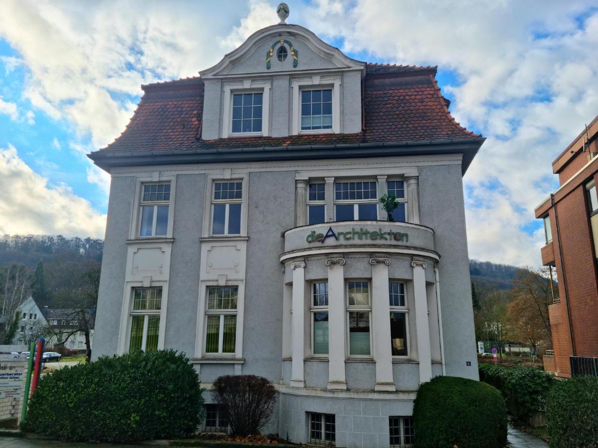 Charysma - Jugendstil Trifft Moderne, Schlafzimmer Mit Smart-Tv, Tischfussball, Darts, Parkplatz Hamelin Bagian luar foto